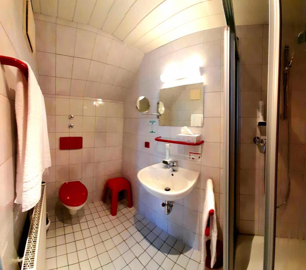 Garni Hotel Maselheimer Hof Ngoại thất bức ảnh